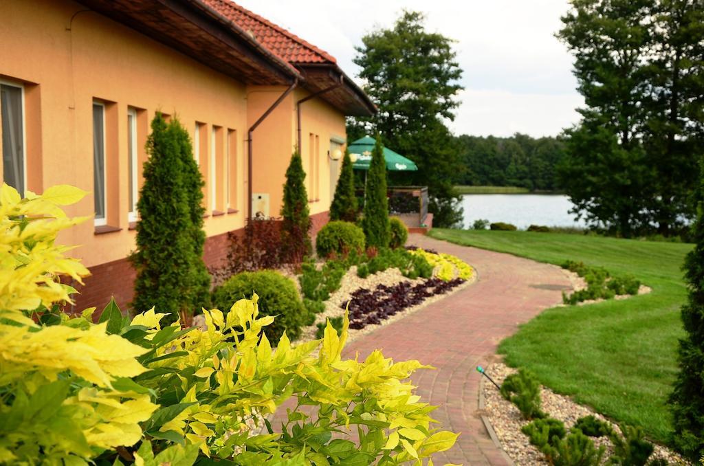 Hotel Sypniewo Margonin Exterior foto